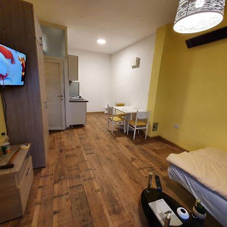Apartmani Sarti Баня-Лука Экстерьер фото