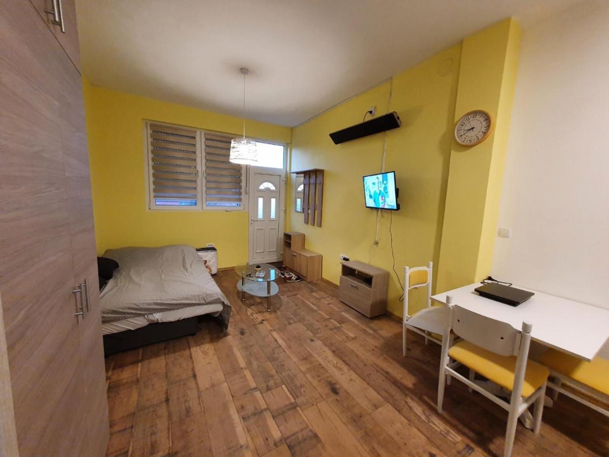 Apartmani Sarti Баня-Лука Экстерьер фото