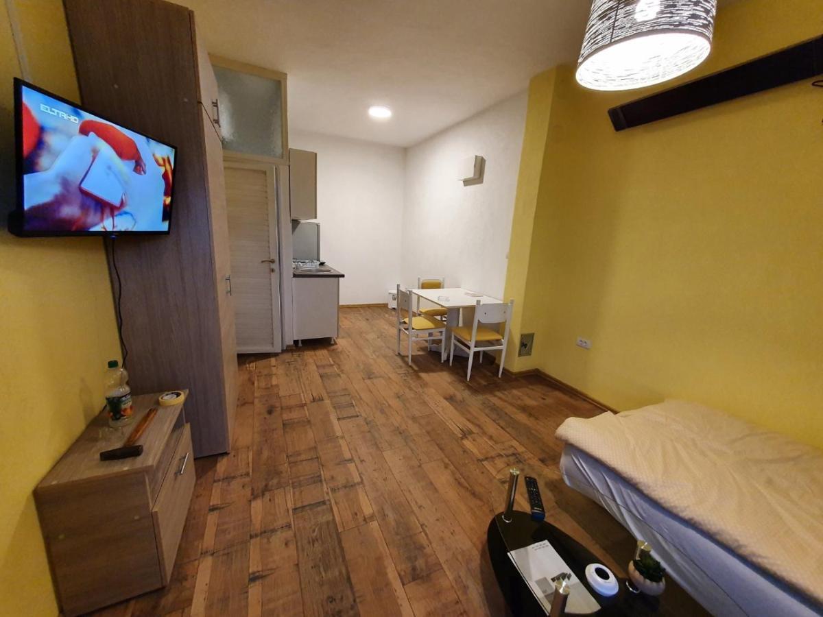 Apartmani Sarti Баня-Лука Экстерьер фото